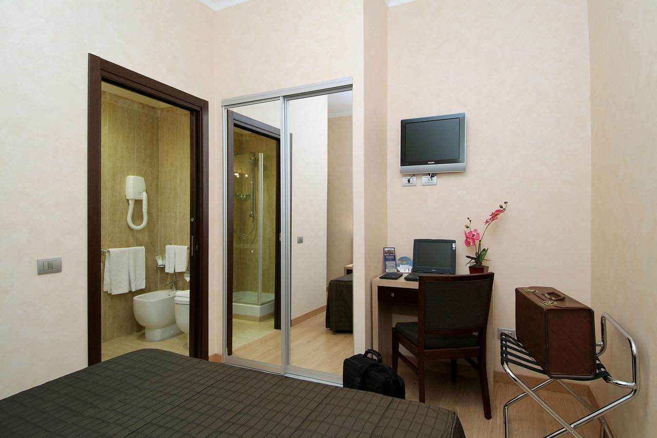 Eh Rome Airport Euro House Hotels Фьюмичино Экстерьер фото
